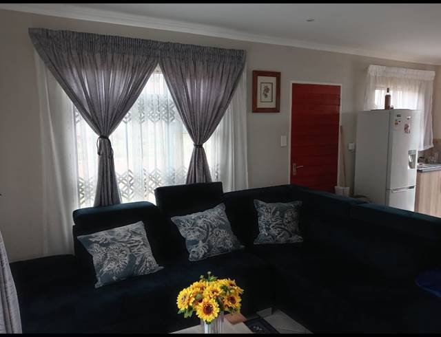 2 BEDROOM FREEHOLD FOR SALE IN DALVIEW